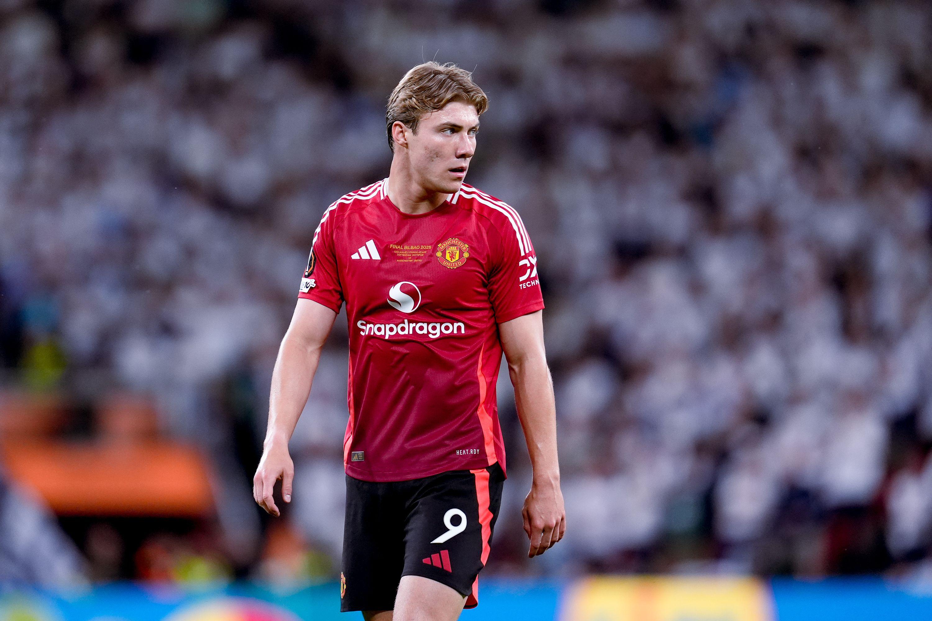 朝着达成协, ef, 并拥有球员 朝着达成协, ef, 并拥有球员